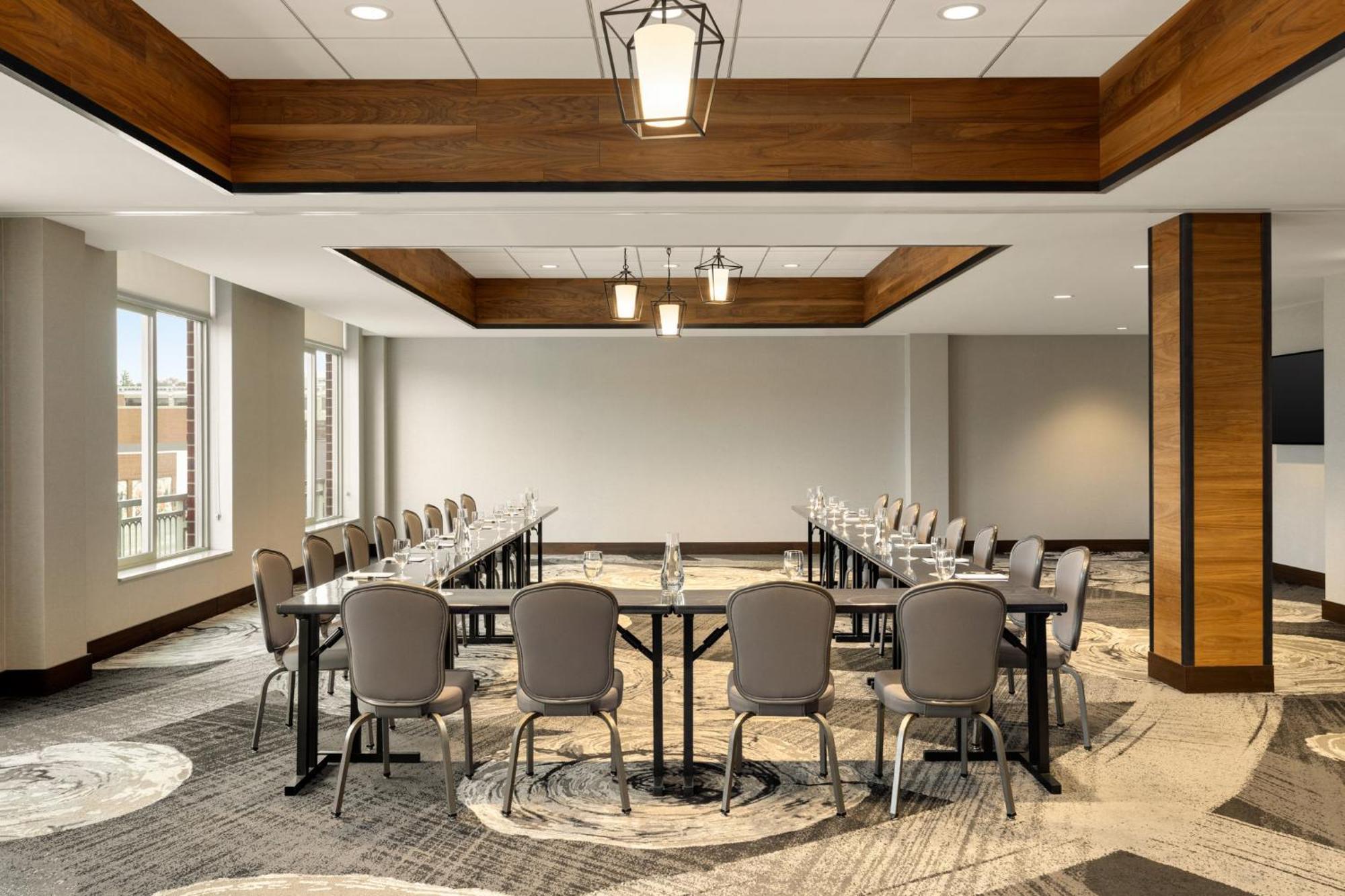Hotel Indigo Naperville Riverwalk By Ihg Eksteriør billede